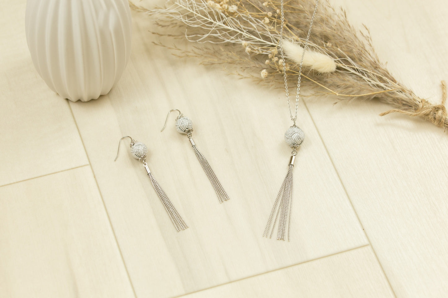 Tamamusubi Jewelry Set – Y-Necklace & Earrings