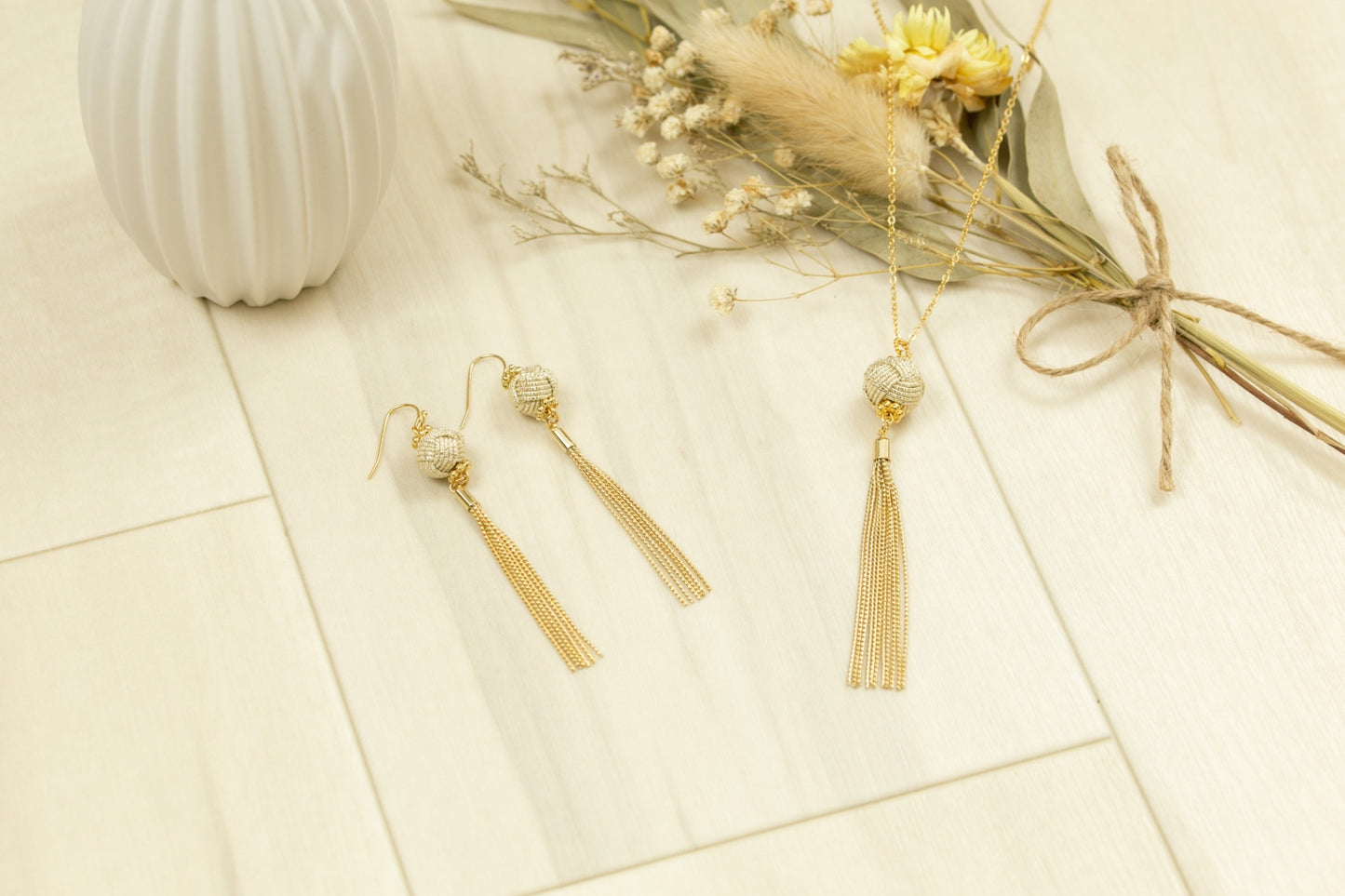 Tamamusubi Jewelry Set – Y-Necklace & Earrings