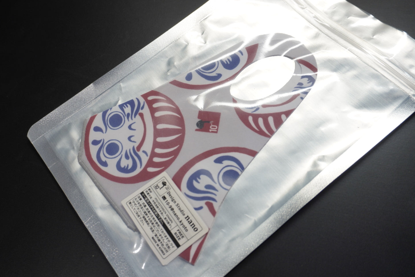 Daruma Design Mask – Kyoto Spirit in Every Breath