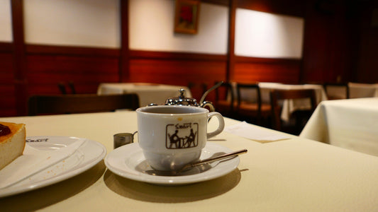 🍵 Kyoto’s Hidden Teahouses: Where Time Slows with Every Sip