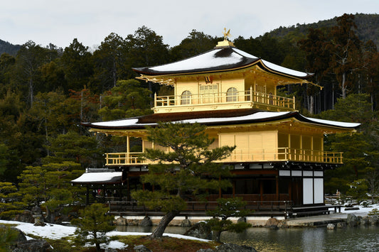 ❄️ Kyoto in Winter: Where to Find Snow, Warm Onsen, and Cozy Cafés