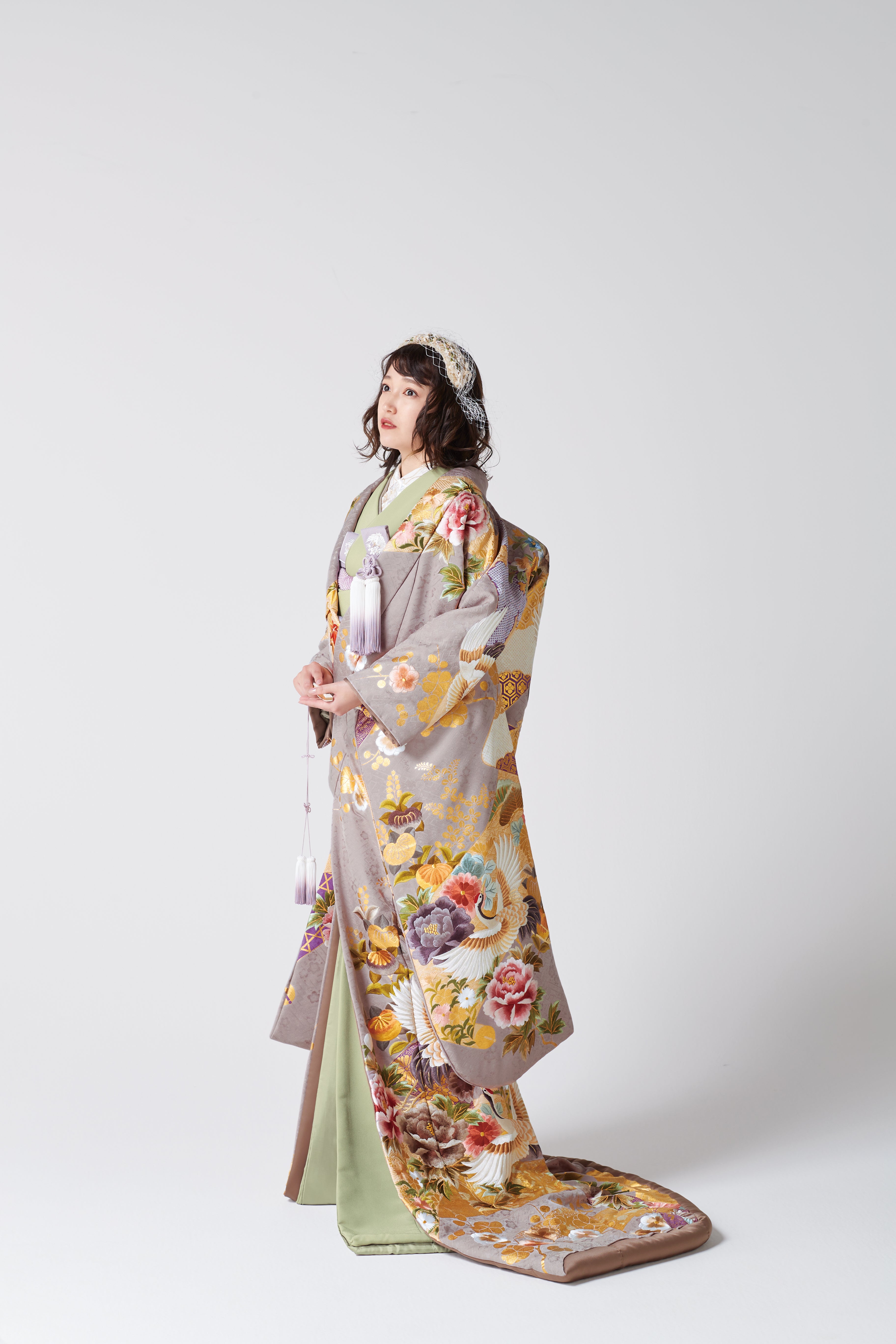 Floral Motif Scrolls Kimono (巻物に草花/ Makimononisouka) [Ash