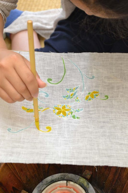 🌸 Hand-Painted Yuzen Dyeing Experience with Uenaka Masashige