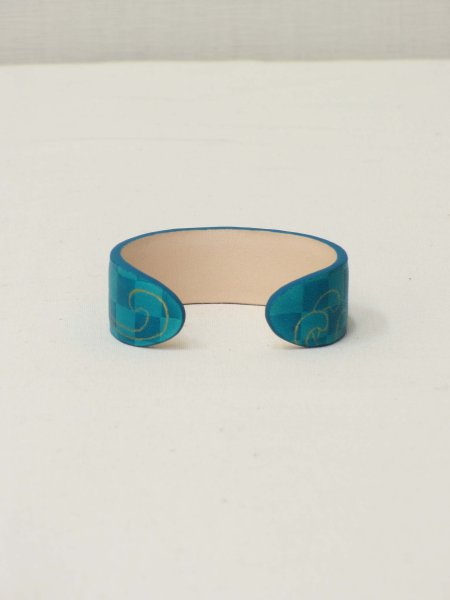 Leather Bangle “Tamaki” Line – Chrysanthemum Blue